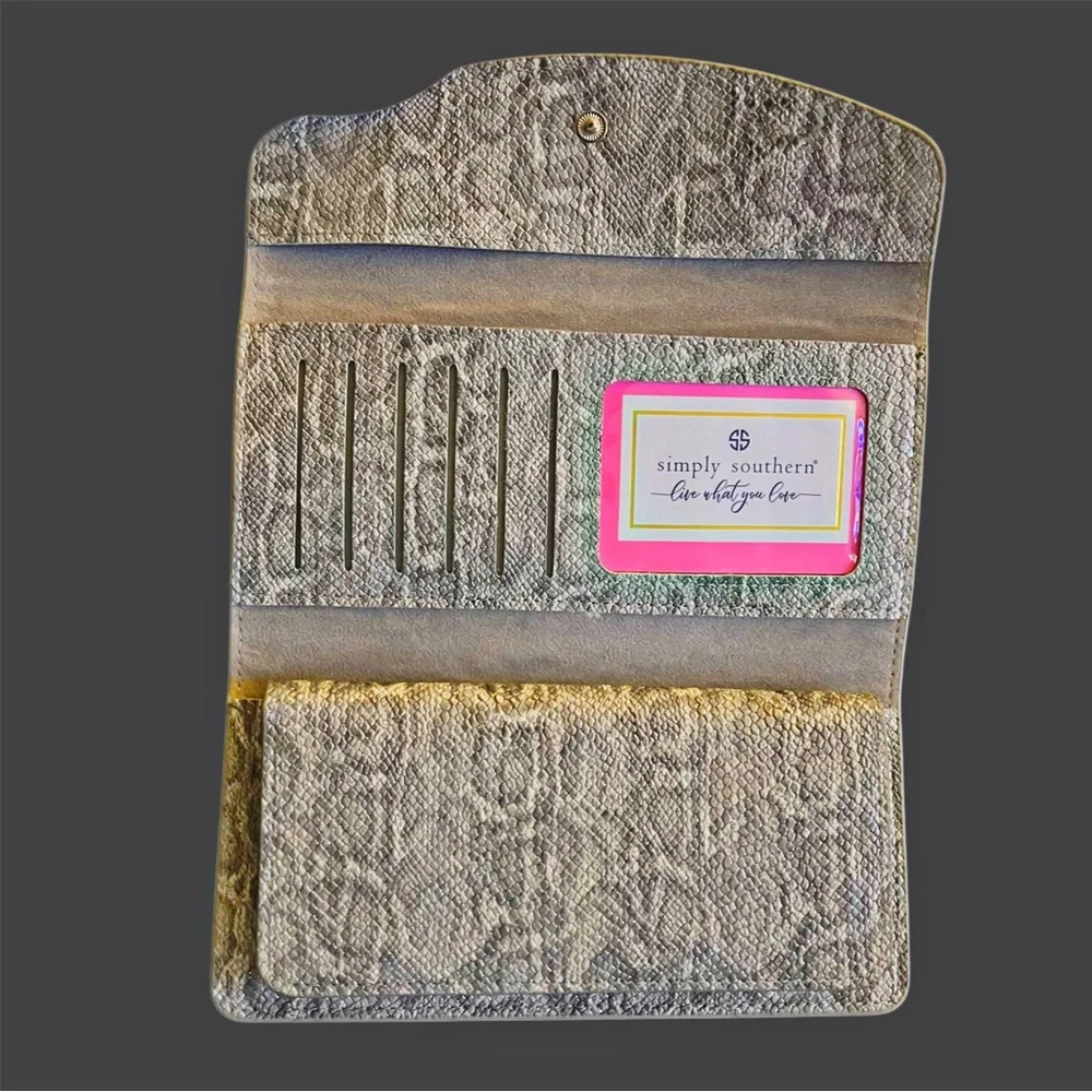 Simply Southern Gray Snake Skin Faux Leather Wallet NWT